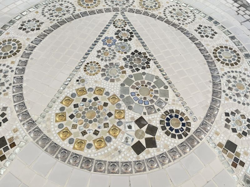Mosaic tile accents